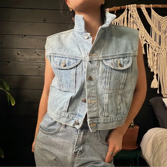 Vintage Jackets & Blazers - Vintage 90s Great Land trading company cropped denim vest size small